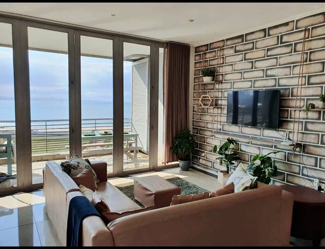 3 BEDROOM APARTMENT FOR SALE IN POINT WATERFRONT